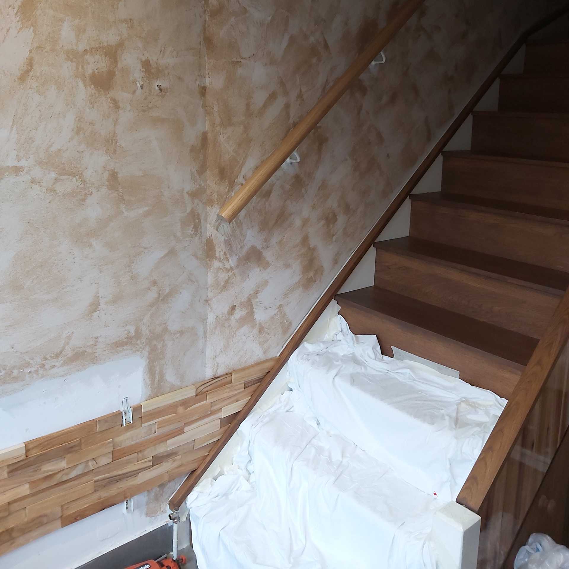 stairs before renovation